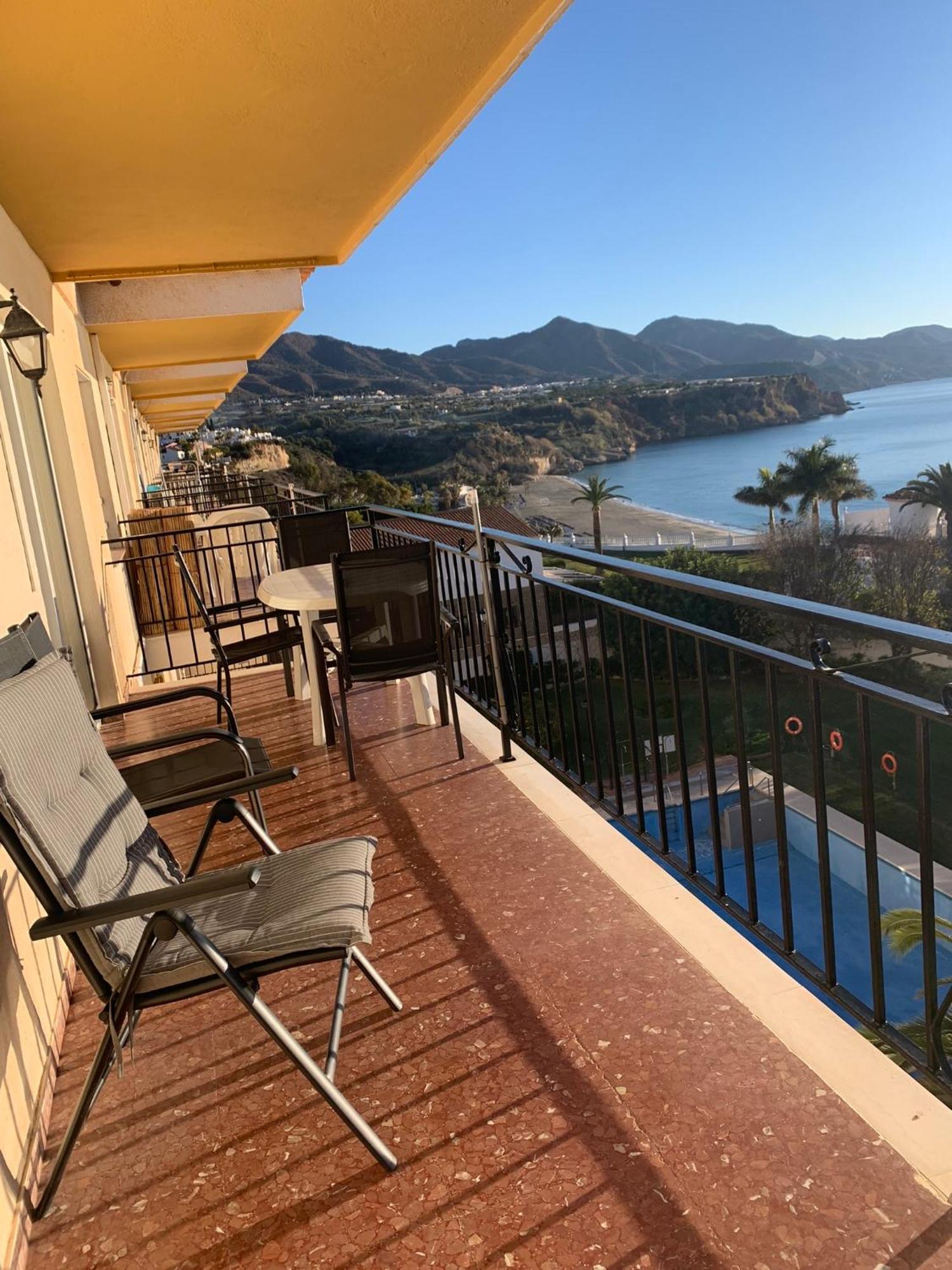 Edificio Acapulco Apartment เนร์คา ภายนอก รูปภาพ